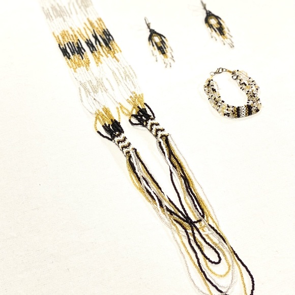 Colombian traditional handmade set Necklace, earrings and bracelet - Picture 1 of 3